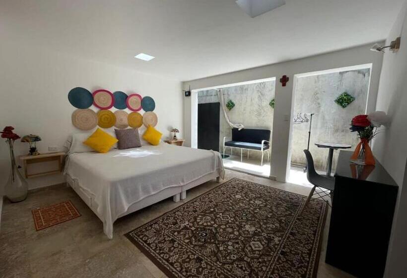 Standard Studio King Bed, Casa Isabella