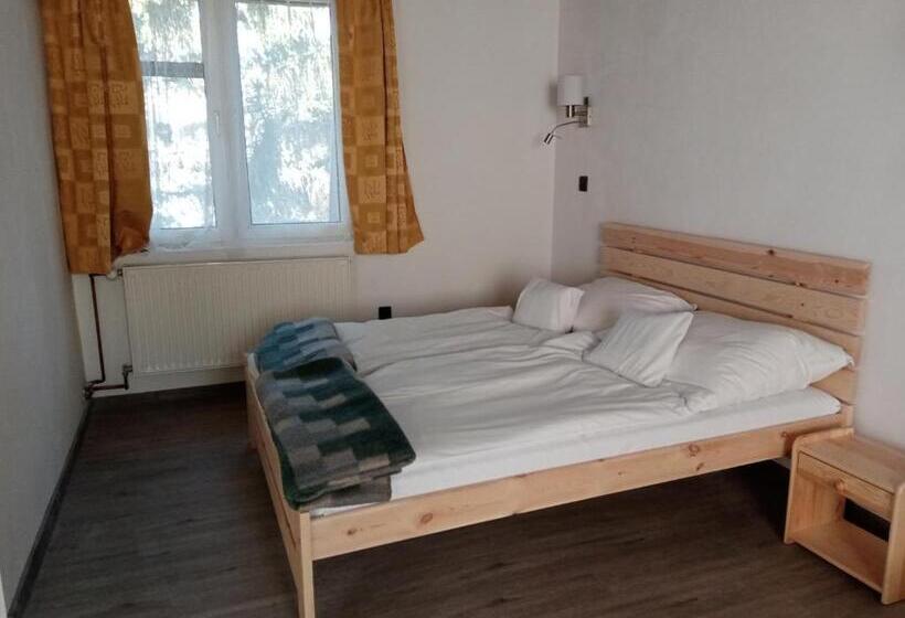 Семейный Номер, Parti Sétány Vendégház