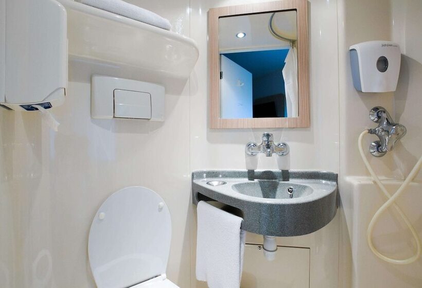 Номер Стандарт, Premiere Classe Angers Sud Louvre Hotels Group