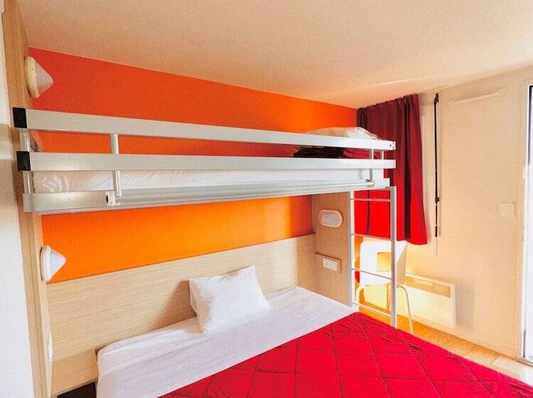 Номер Стандарт, Premiere Classe St Quentin En Yvelines Elancourt