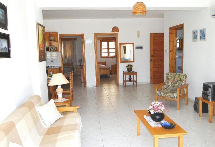 Апартаменты 2 Спальни, Ampelokipi Holiday Apartments