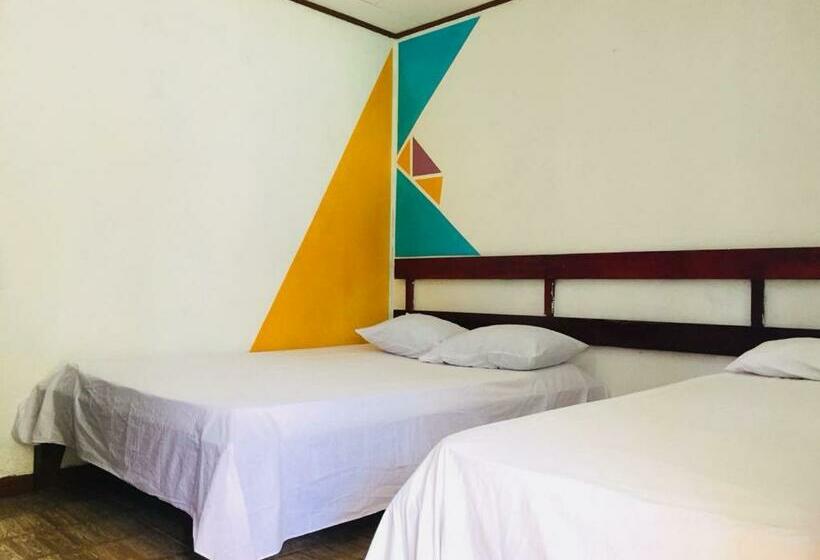 标准三人间, Cabinas Palmer Makanda
