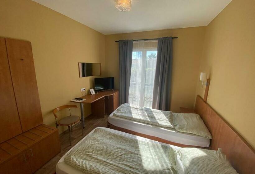 Номер Стандарт, Kalcit Tourist Motel