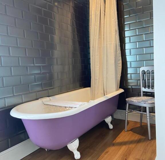 Номер Стандарт с Балконом, Dunedin Country House