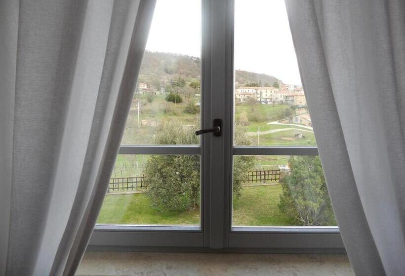 Номер Стандарт Трехместный, Bio Agriturismo Poggio Aione