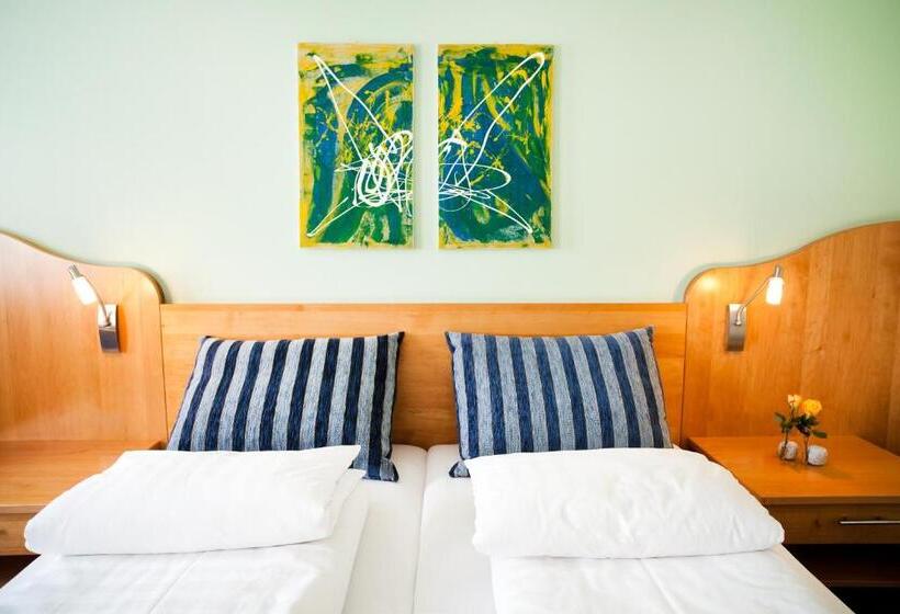 家庭间, Gasthof Hotel Lang