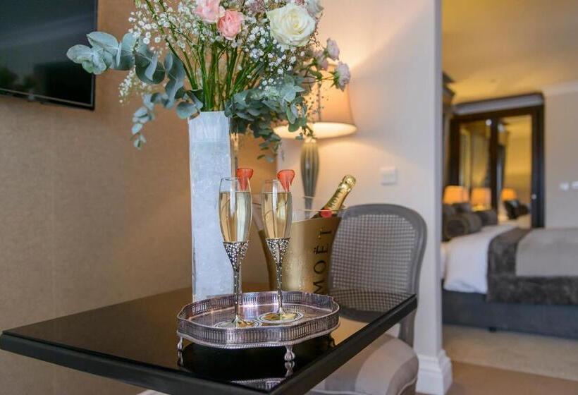Deluxe Suite, Killarney Oaks