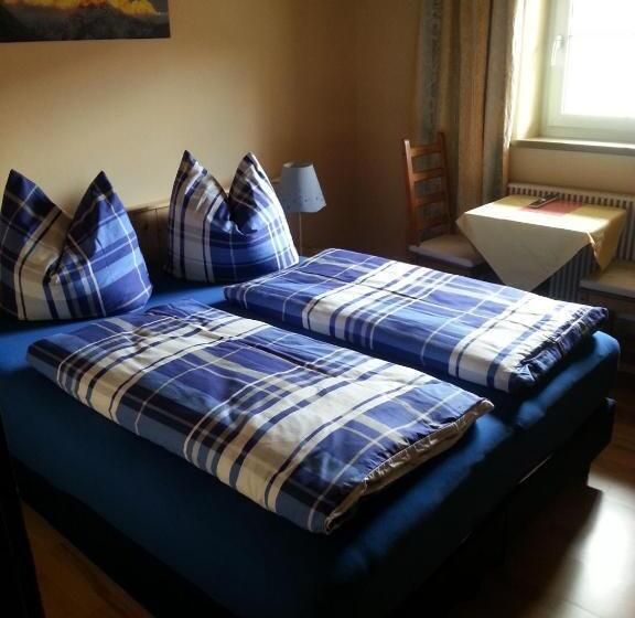 اتاق اکونومی, Romantik Pension Lehrberg