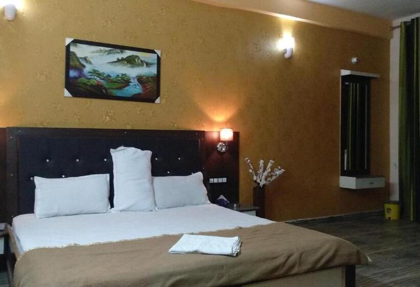 豪华房间, Zero Mile Rooms