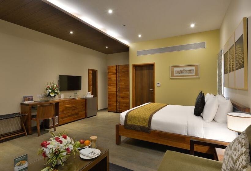 小室, Madhubhan Resort & Spa