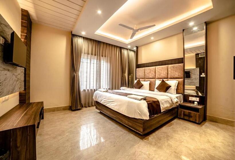 Номер Стандарт с Балконом, Resort Trimurti
