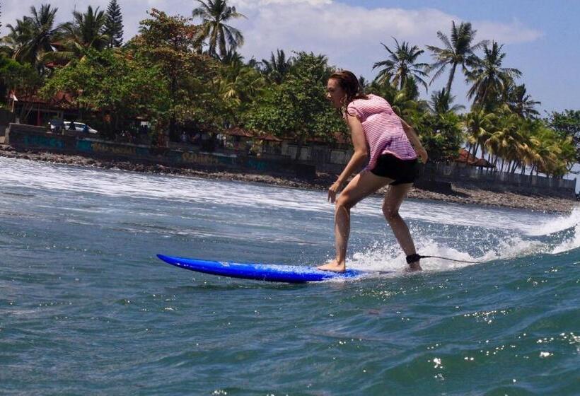 Номер Deluxe, Medewi Secret Surfcamp
