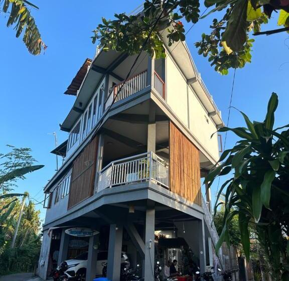 Номер Стандарт Вид на Бассейн, Medewi Secret Surfcamp