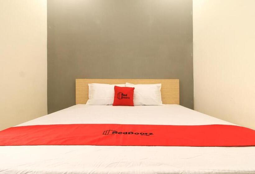 Номер Стандарт, Reddoorz At Hotel Putra Perdana Klaten