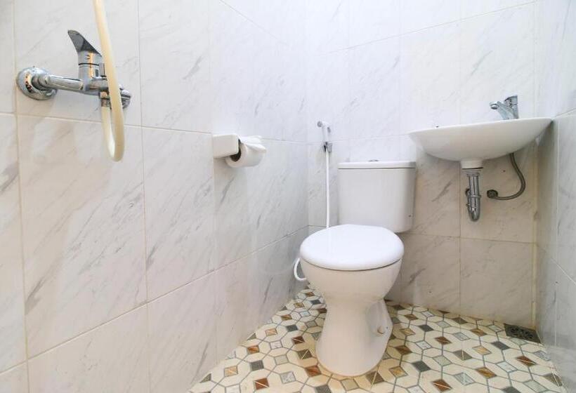 Семейный Номер, Reddoorz At Hotel Putra Perdana Klaten
