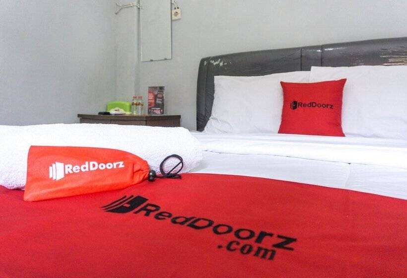 스탠다드 룸, Reddoorz At Penginapan Hello Pacitan