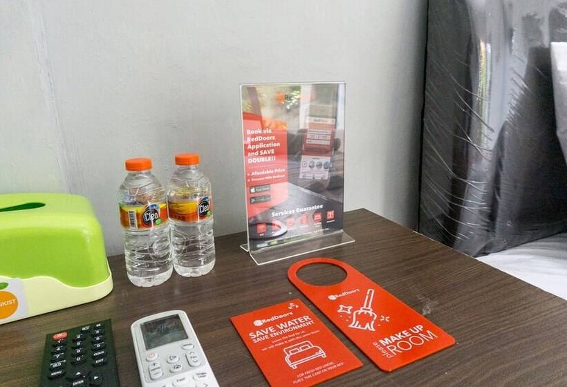 스탠다드 룸, Reddoorz At Penginapan Hello Pacitan