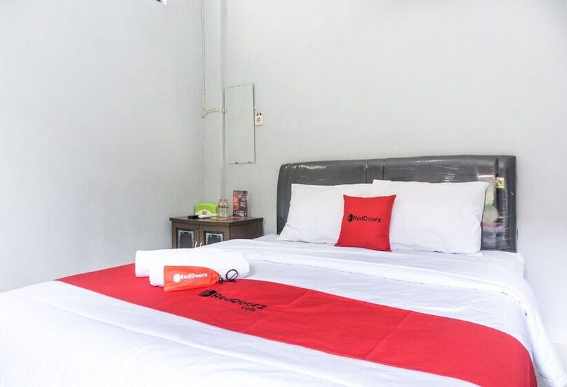 스탠다드 룸, Reddoorz At Penginapan Hello Pacitan