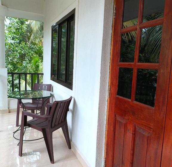 Номер Deluxe с Балконом, Sabinas Goa