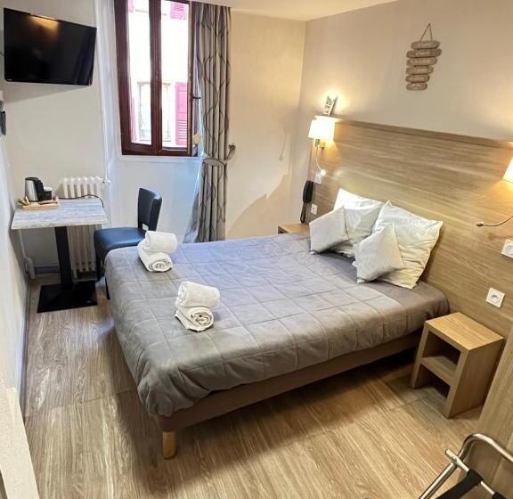 基本间, Hôtel Du Cheval Blanc Barcelonnette