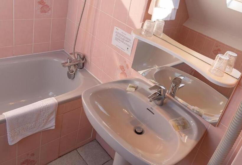 سوییت خانوادگی, Les Bains De Mer Riviera Bretonne