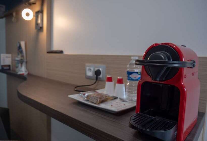 Номер Superior, Contact Hotel Restaurant Bleu France   Eragny Cergy