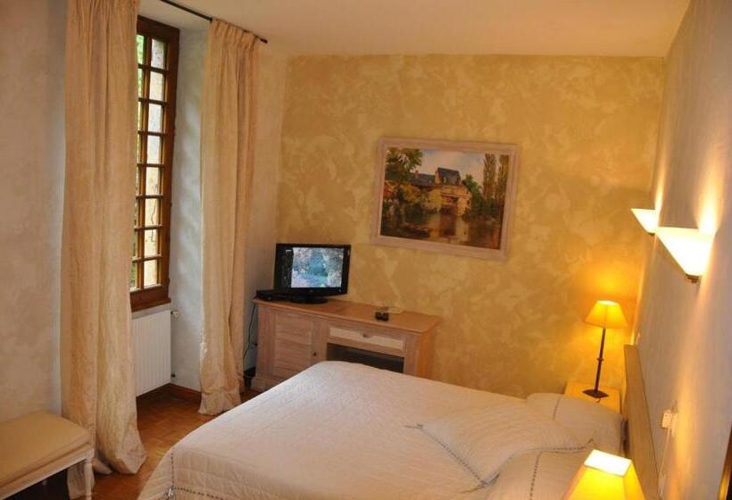Номер Стандарт, Logis Hostellerie Du Grand Duc Hôtel Restaurant