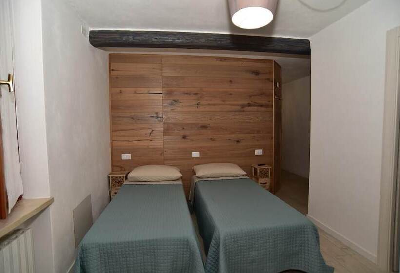 Номер Economy, B&b Enantio