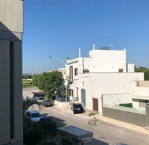 اتاق استاندارد سه نفره, B&b Smile