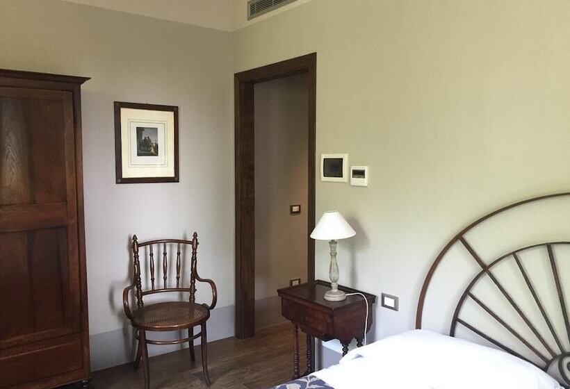 Номер Deluxe с Балконом, La Finestra Sul Po  Agriturismo