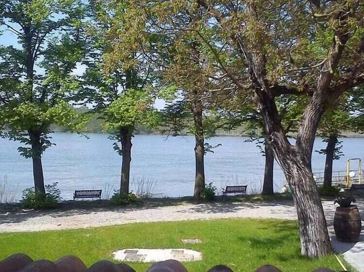 Deluxe room with river view, La Finestra Sul Po  Agriturismo