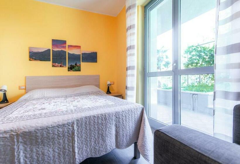 اتاق استاندارد با چشم‌انداز باغ, Casa Livio  Rooms And Studios