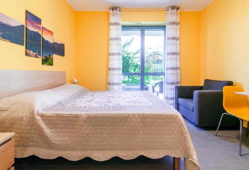 اتاق استاندارد با چشم‌انداز باغ, Casa Livio  Rooms And Studios