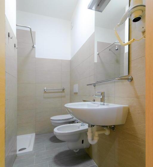 اتاق لوکس, Casa Livio  Rooms And Studios