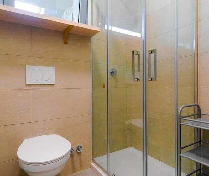 اتاق استاندارد با چشم‌انداز باغ, Casa Livio  Rooms And Studios