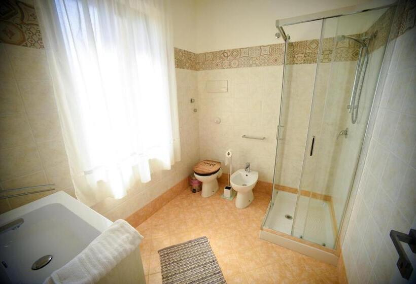 4인용 스탠다드 룸, Casa Sarina