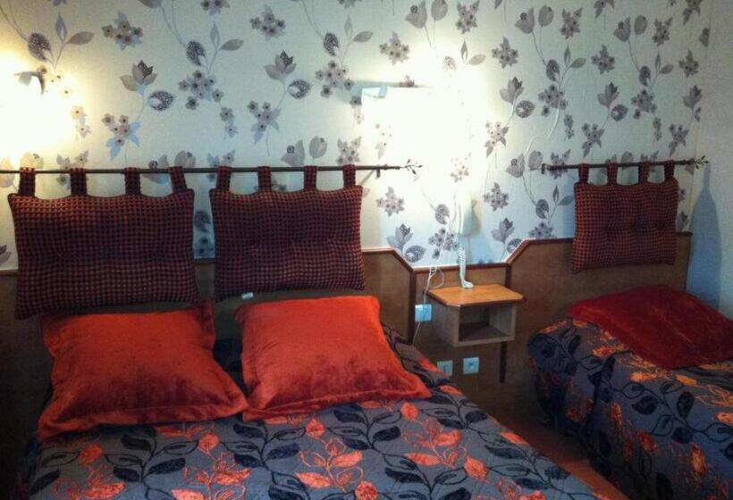 Номер Стандарт Трехместный, Logis Hôtel Bel Horizon
