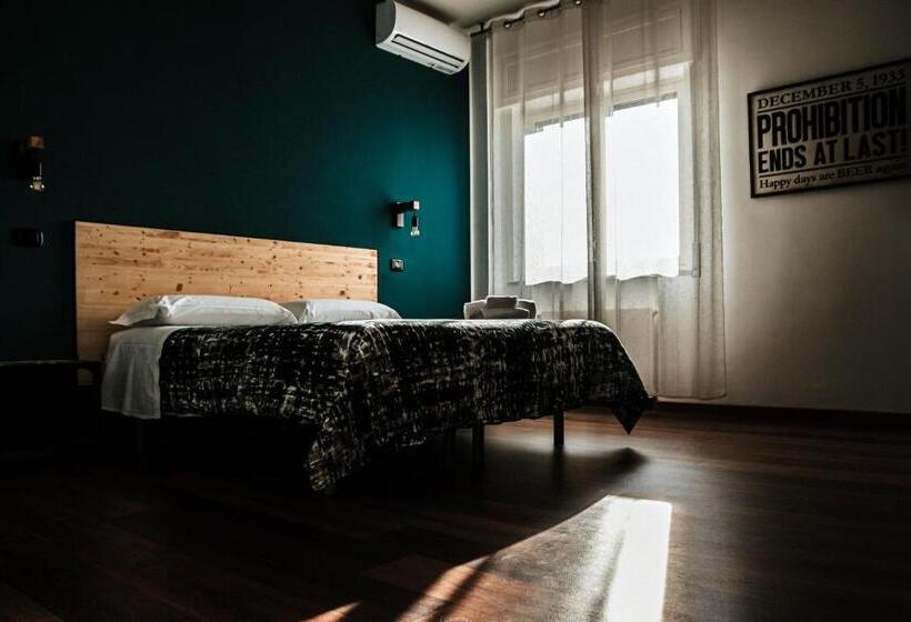 اتاق استاندارد اینتریور, Travel Station Bedandbreakfast
