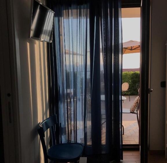 标准单人间, L Oasi Di Giorgia