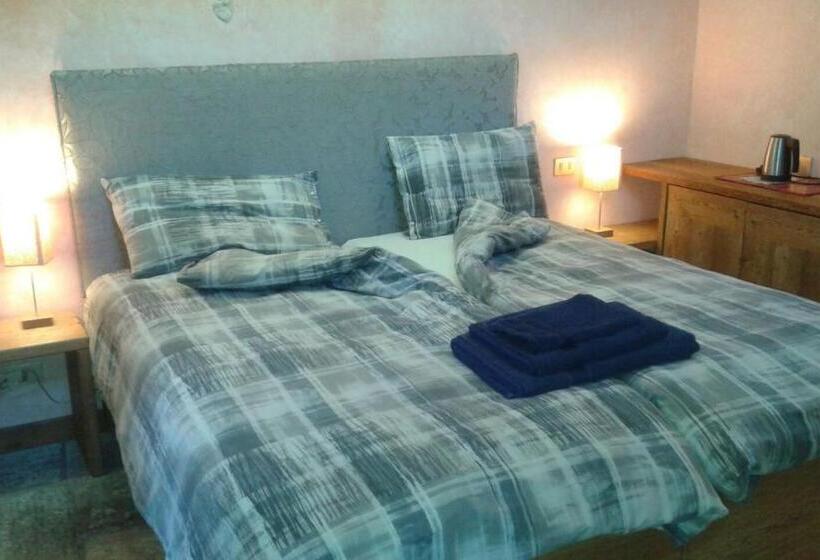 اتاق استاندارد اینتریور, B&b La Quana