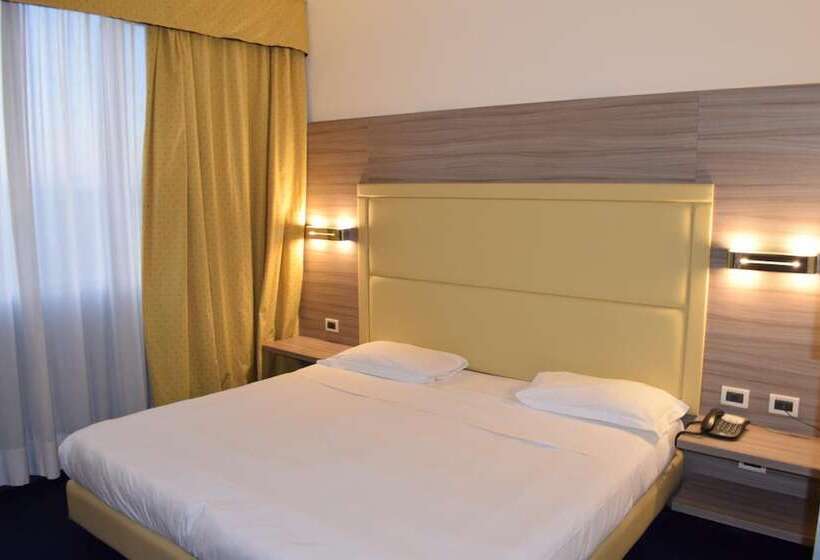 Номер Стандарт Трехместный, Palace Inn Rome Fiano