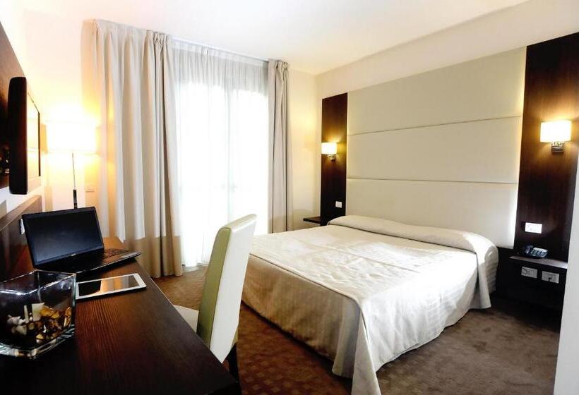 Номер Deluxe, Palace Inn Rome Fiano