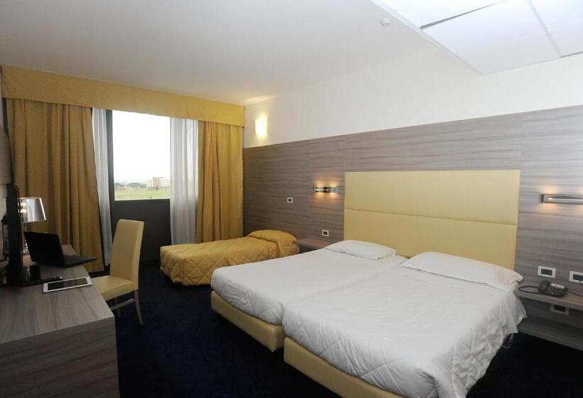 Четырехместный Номер Стандарт, Palace Inn Rome Fiano