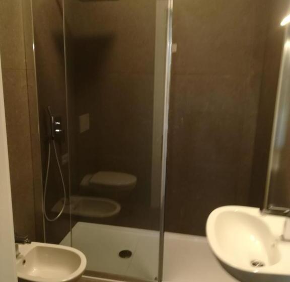 四人标准间, Garda Guest House