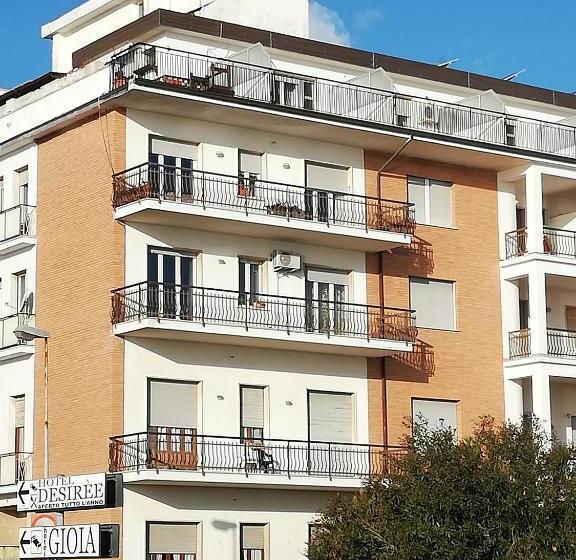 اتاق سه نفره دلوکس با چشم‌انداز دریا, B&b Attico Mare
