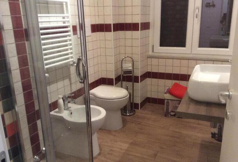 اتاق استاندارد سه نفره, B&b Cuore Di Salerno