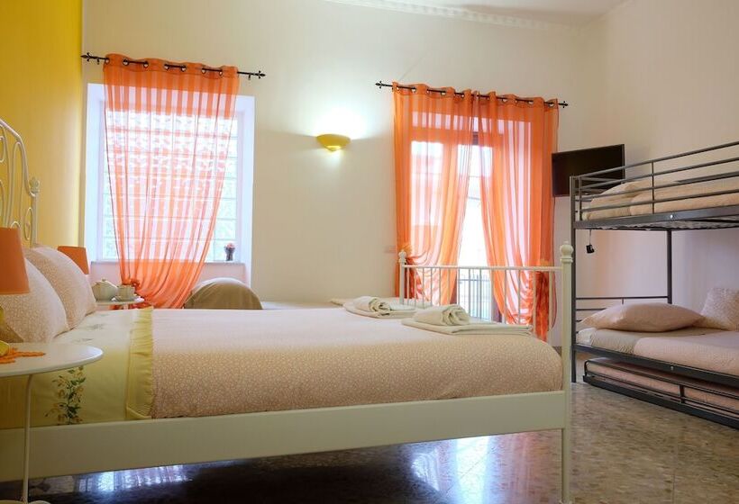 Семейный Номер, Buonocore Rooms