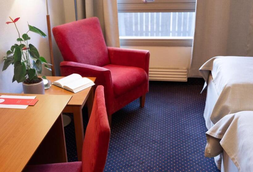 Семейный Номер, Frøken Skjolds Hotel Lyngengården
