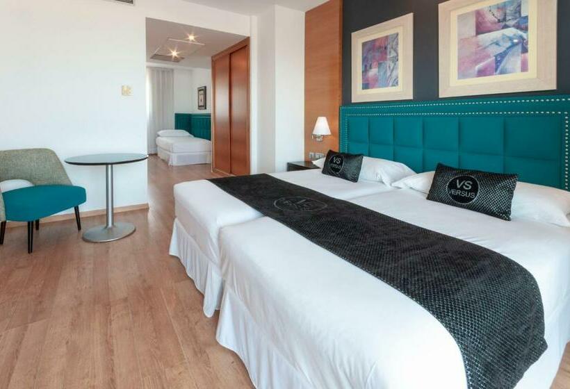 Habitación Triple Estándar Vista Mar, VS Gandía Palace