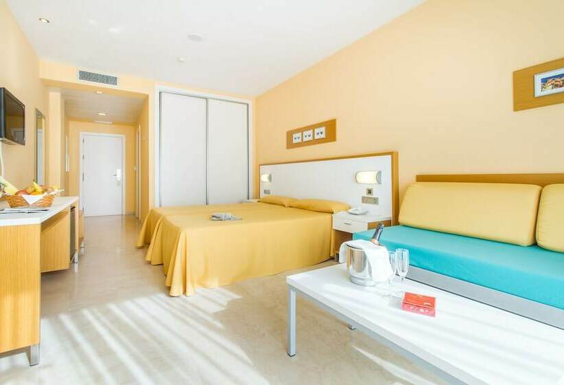 Habitación Cuádruple Estándar, Mediterraneo
